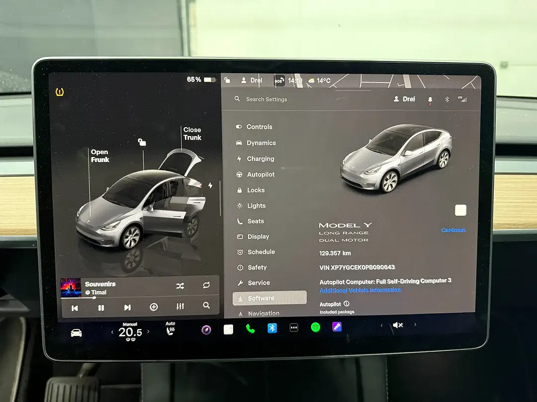 Tesla Model Y Dual Motor Performance - Thumbnail 10