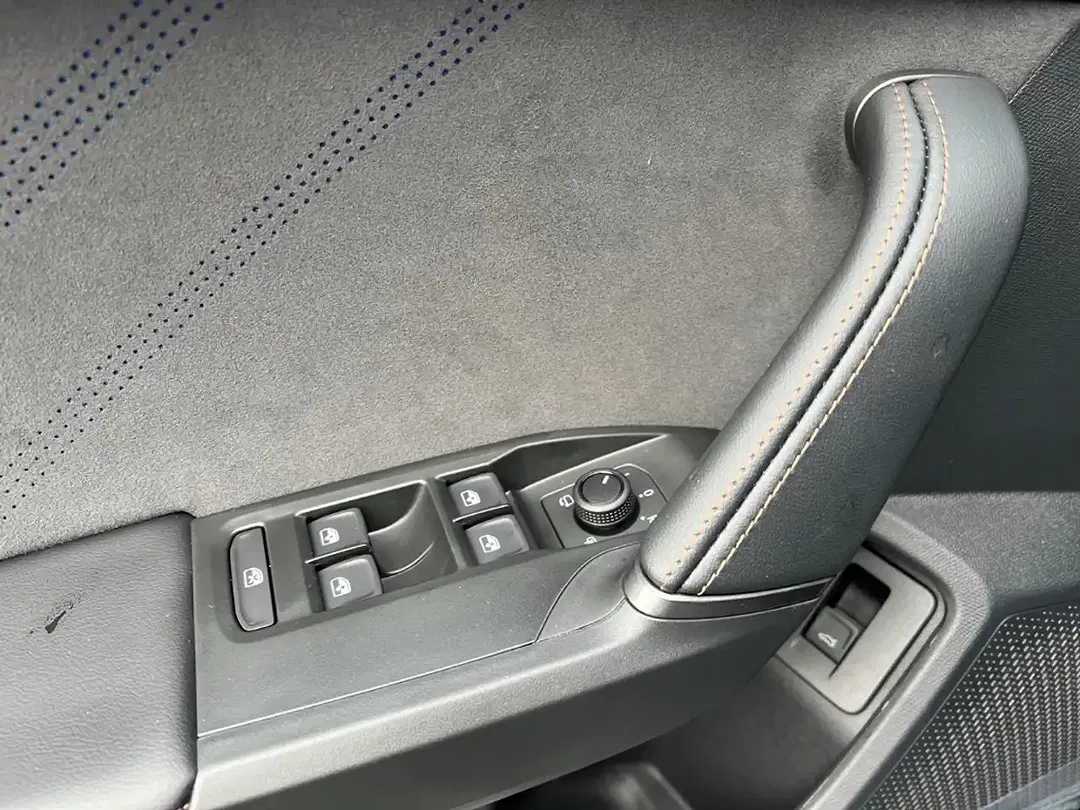 CUPRA Leon 1.5 eTSI DSG Sportstourer - Thumbnail 12