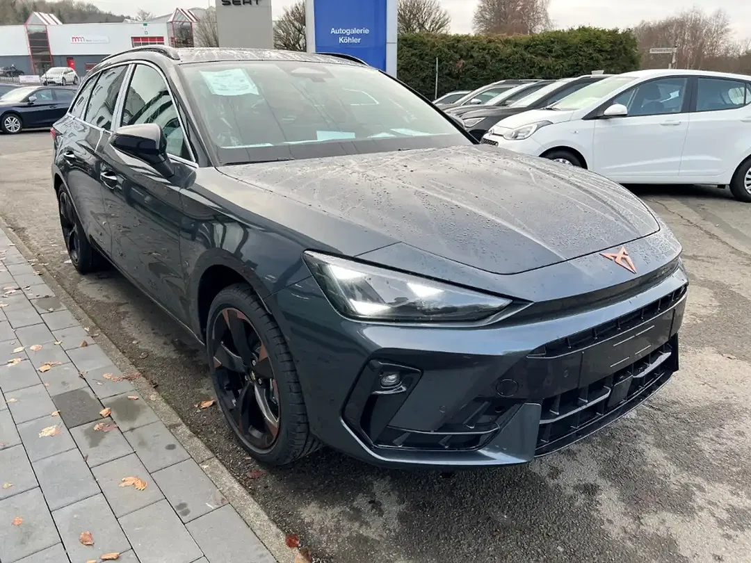 CUPRA Leon 1.5 eTSI DSG Sportstourer - Thumbnail 3