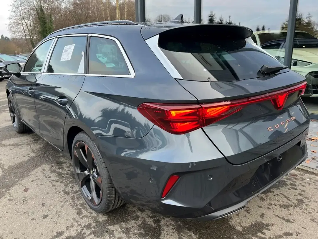 CUPRA Leon 1.5 eTSI DSG Sportstourer - Thumbnail 6