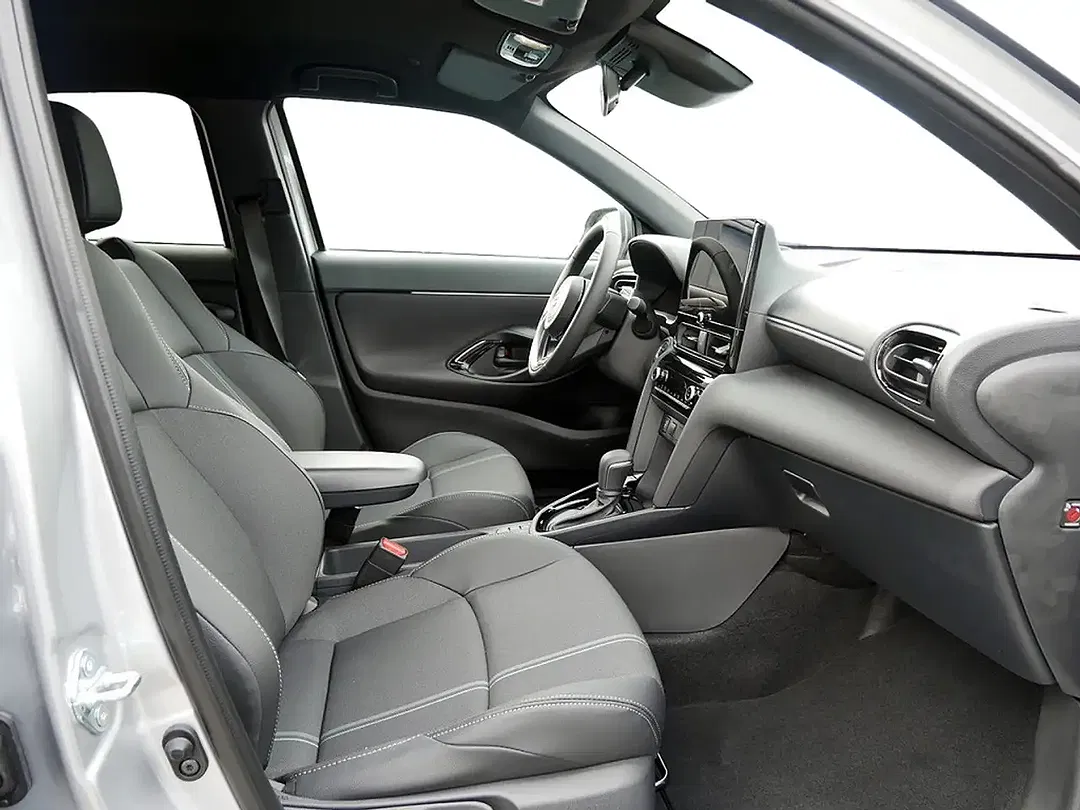 Toyota Yaris Cross Hybrid - Thumbnail 9