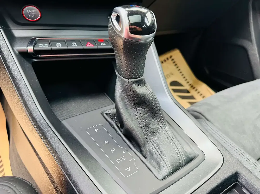 Audi RS Q3 2.5 TFSI quattro Sportback - Thumbnail 10