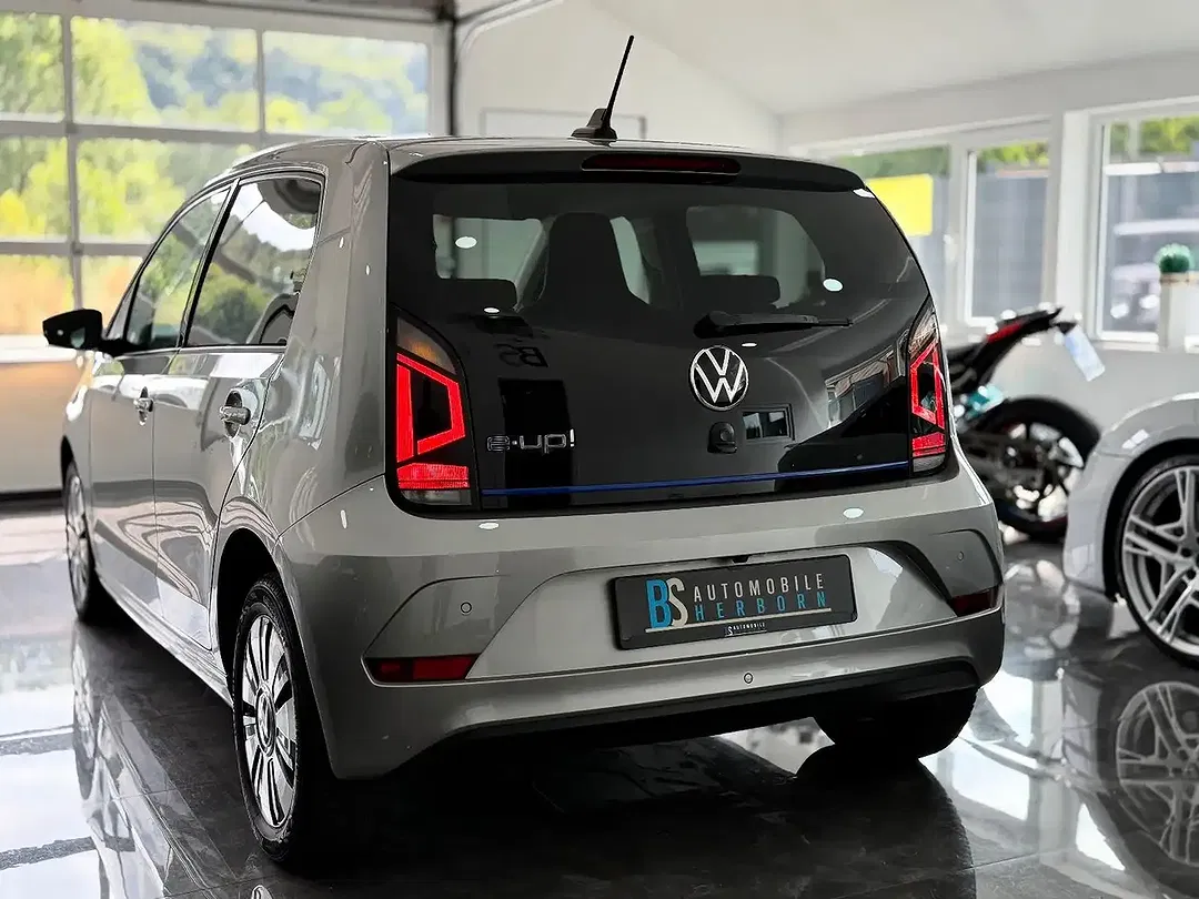 Volkswagen e-up! DSG - Thumbnail 5