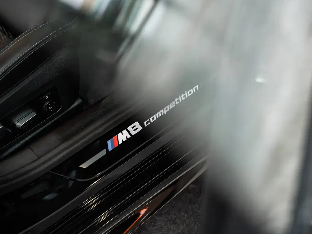BMW M8 Competition Gran Coupe - foto 8