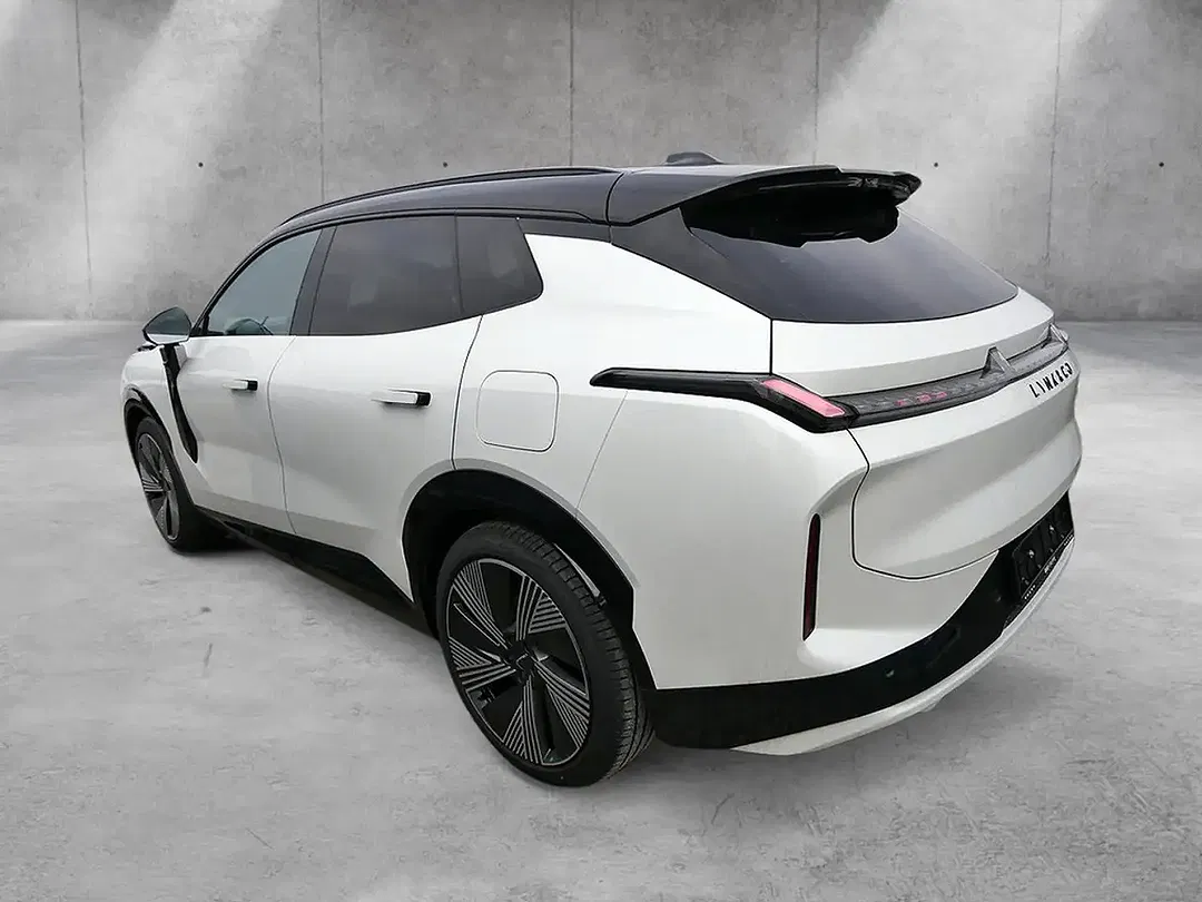 Lynk & Co 08 - Thumbnail 3