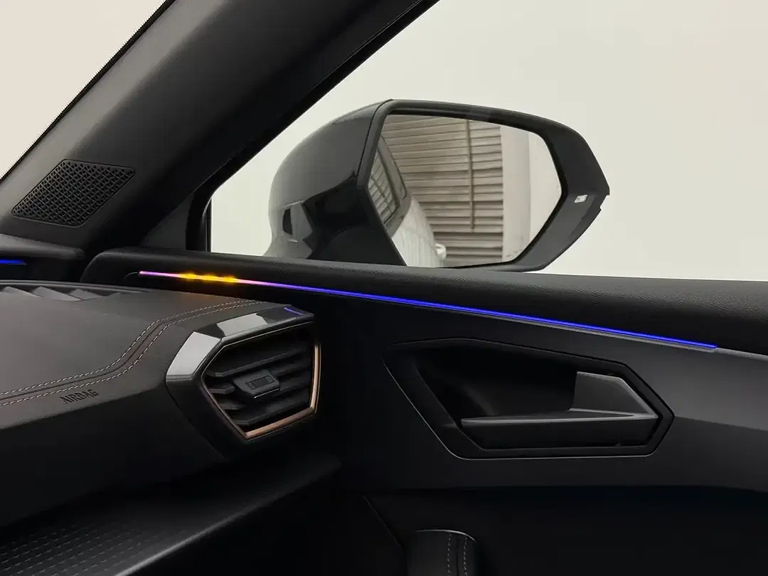 CUPRA Leon 1.5 eTSI DSG Matrix LED Sportstourer - Thumbnail 14