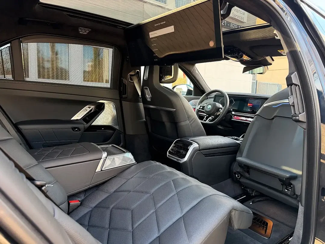 BMW 750 xDrive M Sport Pro - Afbeelding 1