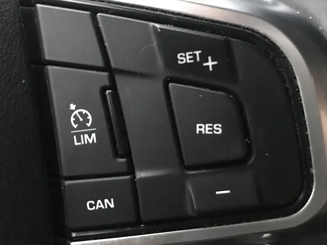 BMW 116 - Thumbnail 8