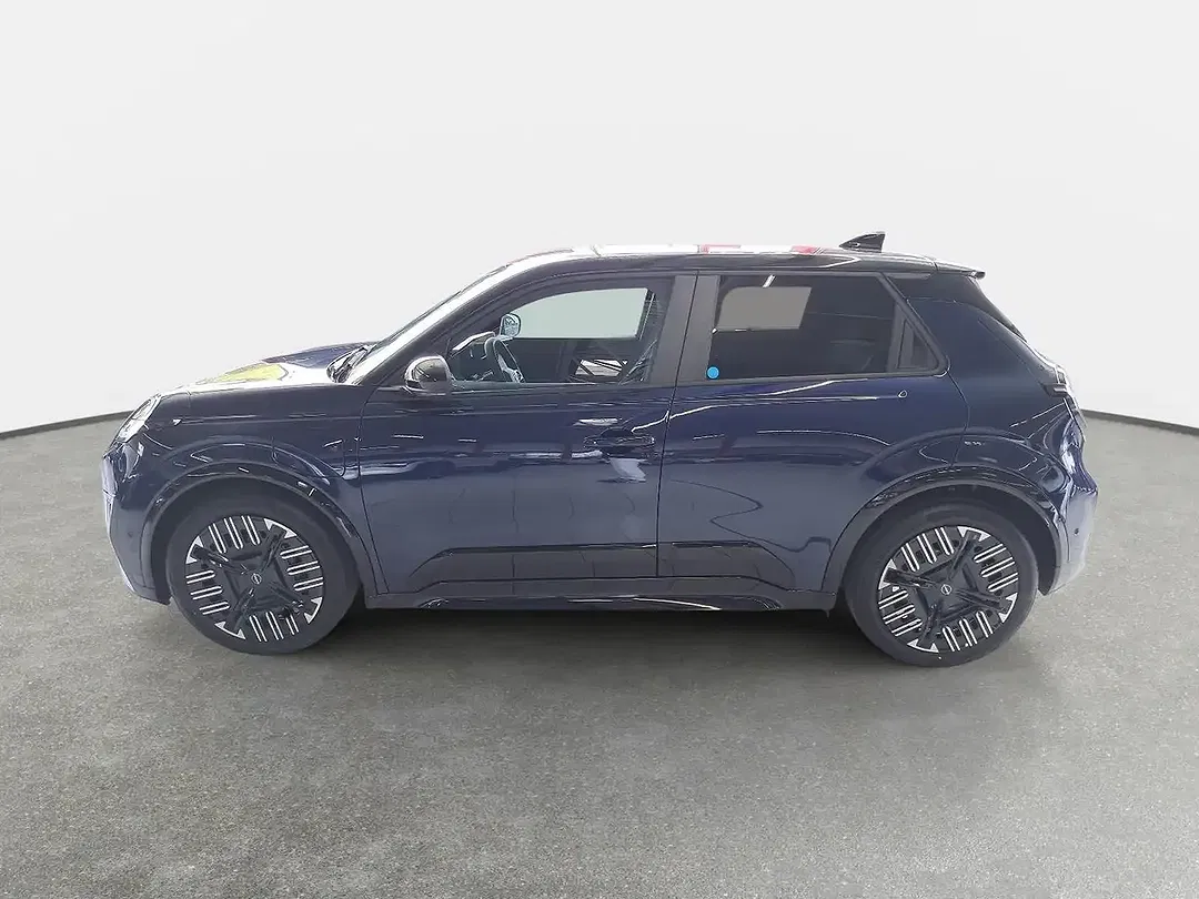 Nissan Micra EV - Thumbnail 5