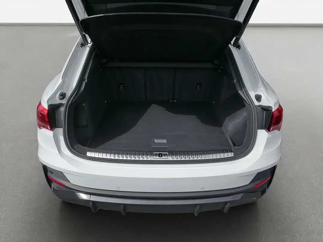 Audi Q3 45 TFSI e S line - Thumbnail 11