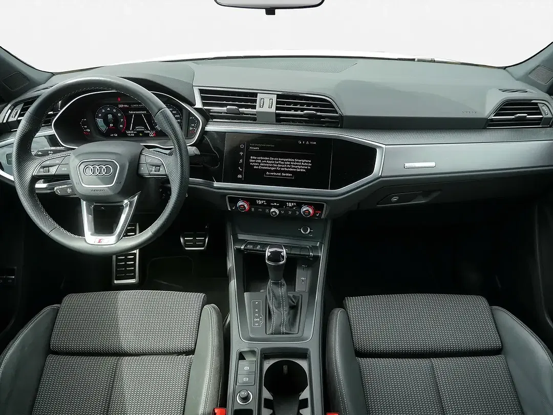 Audi Q3 45 TFSI e S line - Thumbnail 4