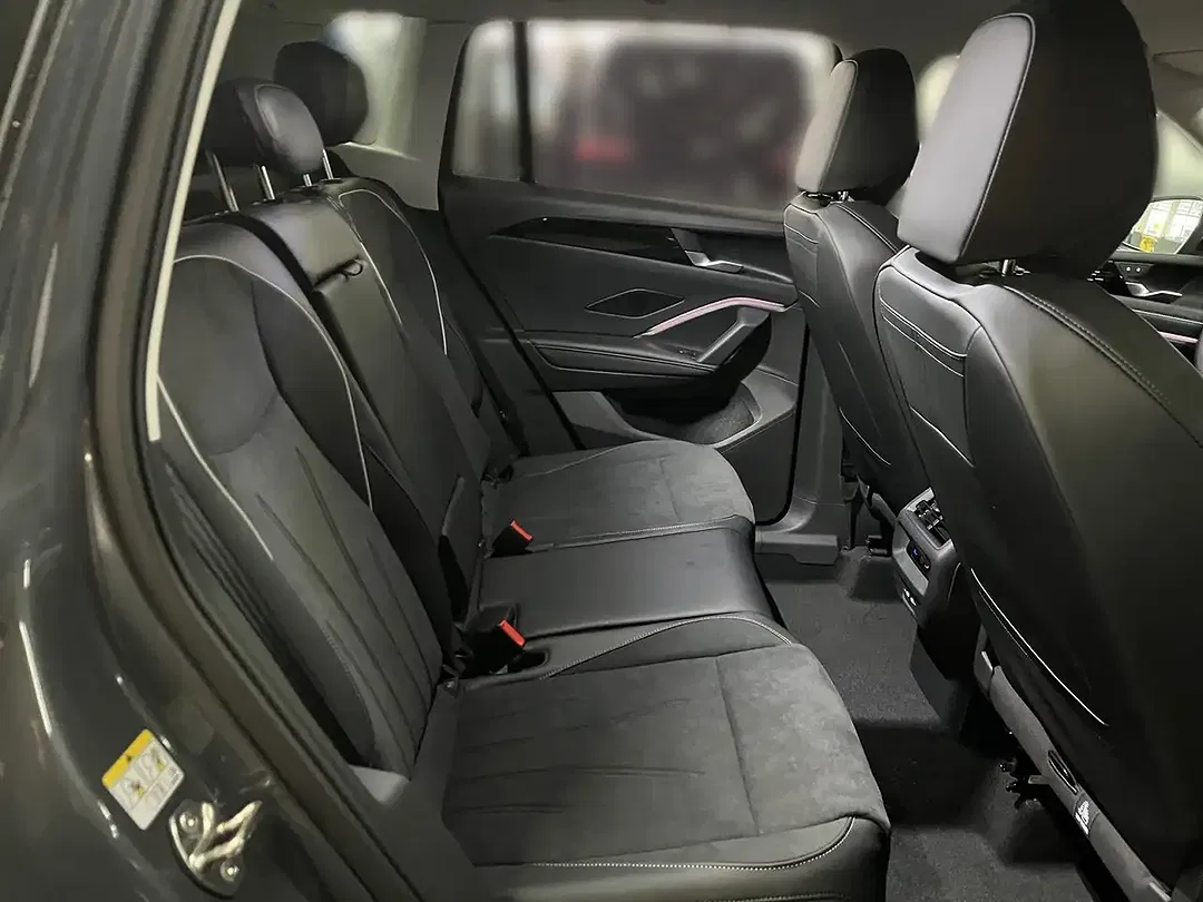 Volkswagen Tiguan 2.0 TDI DSG Elegance - foto 14