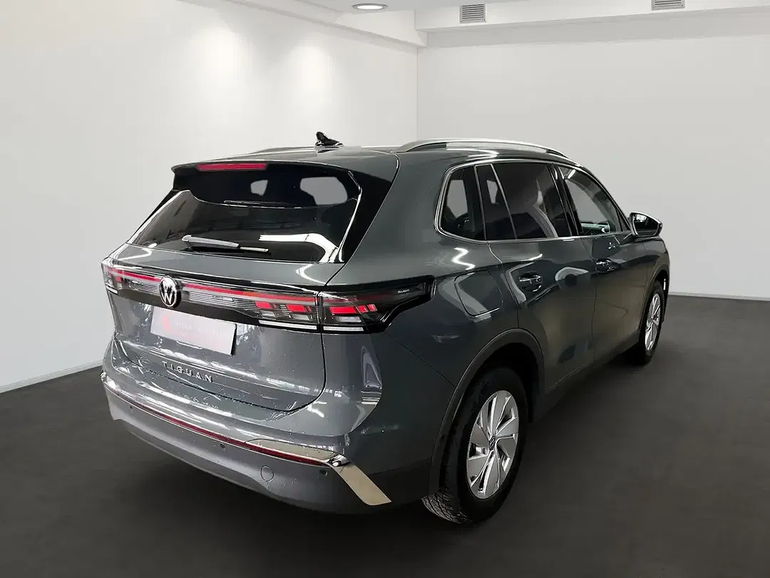 Volkswagen Tiguan 2.0 TDI DSG Elegance - Thumbnail 4