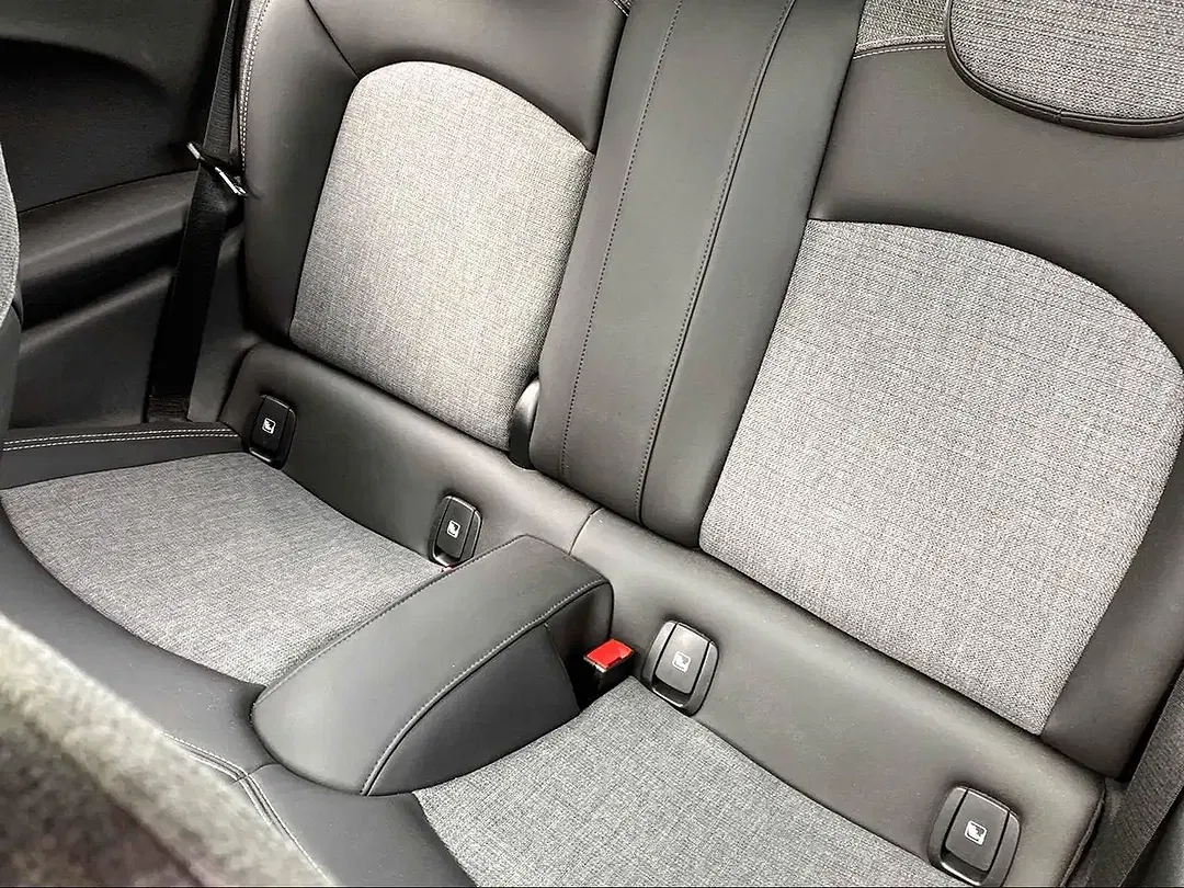 MINI Cooper SE Classic Trim - Thumbnail 14
