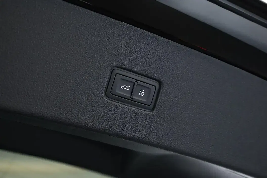Audi SQ8 TFSI Matrix LED - Thumbnail 11