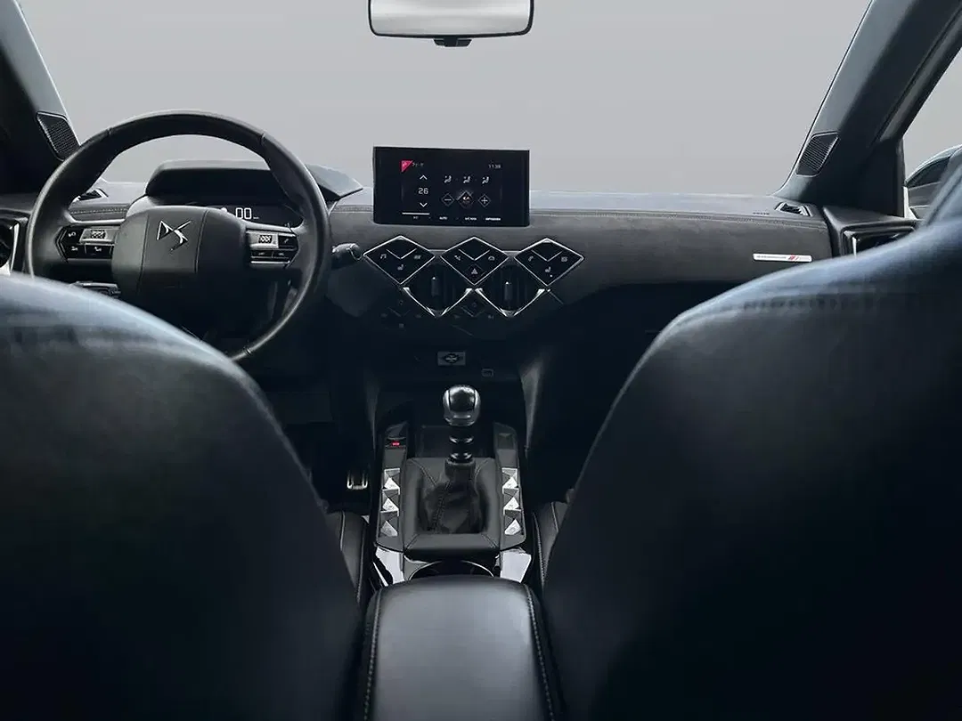 DS Automobiles DS 3 Crossback - Thumbnail 9
