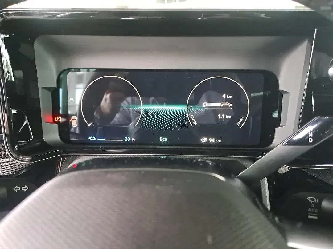 Nissan Micra EV - foto 13