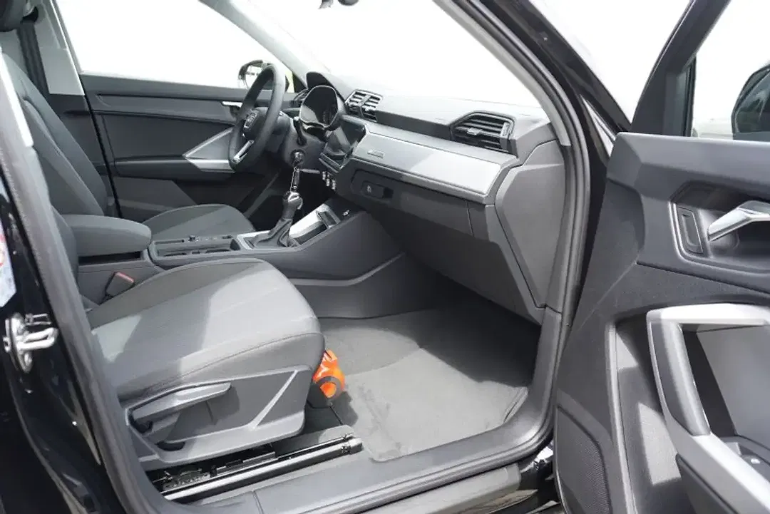 Audi Q3 S tronic - Thumbnail 10