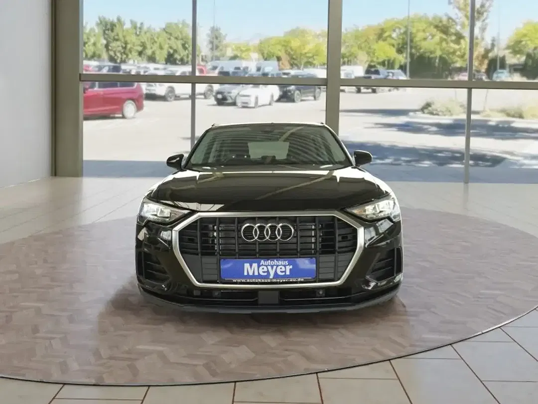 Audi Q3 S tronic - Thumbnail 3