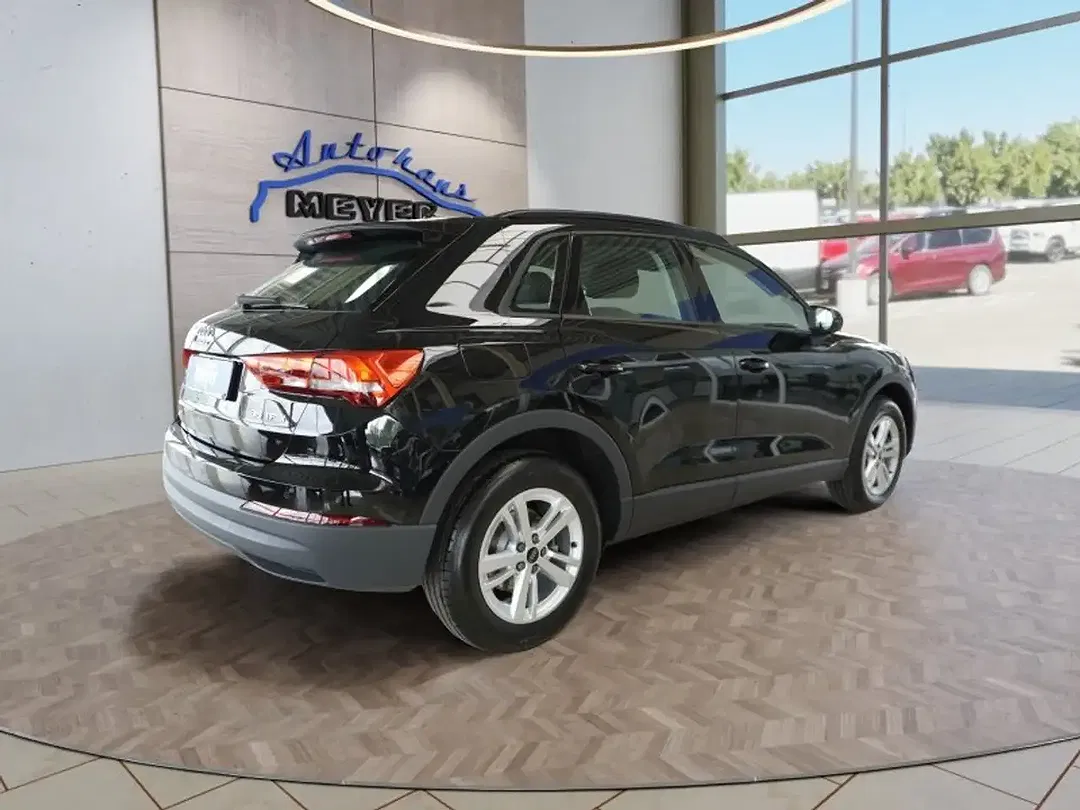 Audi Q3 S tronic - Thumbnail 5