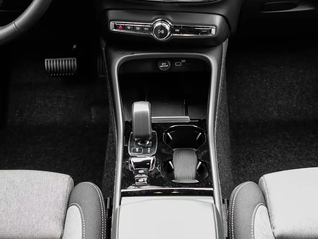 Volvo XC40 B3 Plus Dark - Thumbnail 10