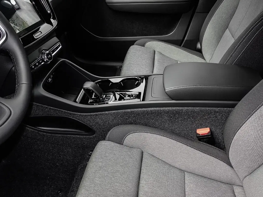 Volvo XC40 B3 Plus Dark - Thumbnail 11