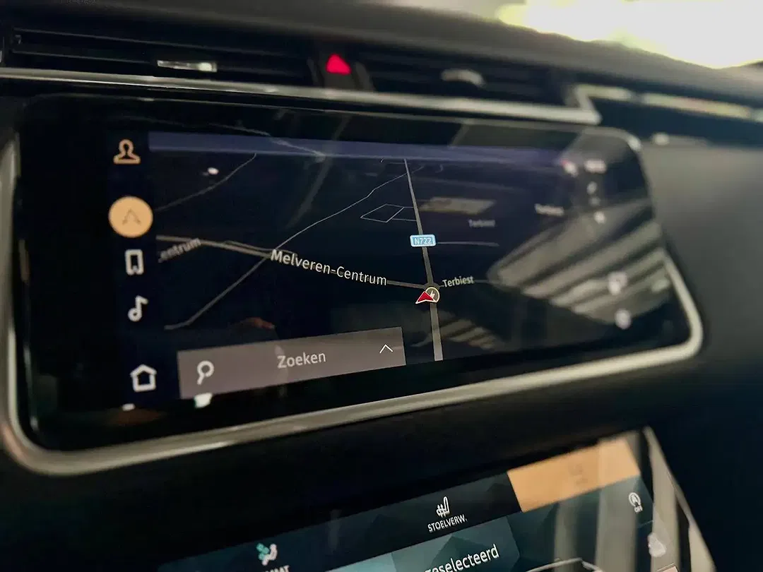 Land Rover Range Rover Velar P400 PHEV - Thumbnail 10