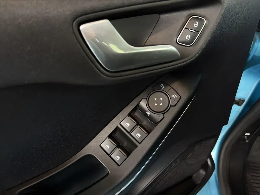 Ford Fiesta 1.0 EcoBoost Hybrid Titanium X - Thumbnail 10