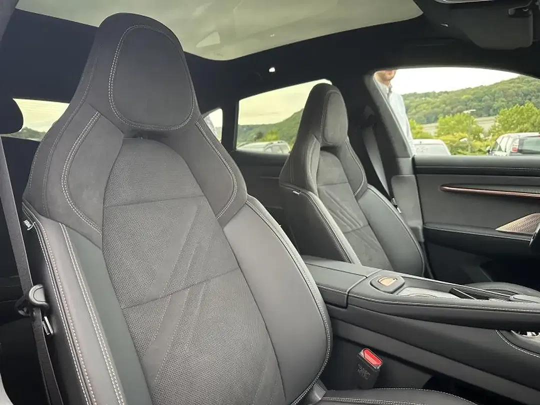 Zeekr 001 - Thumbnail 13