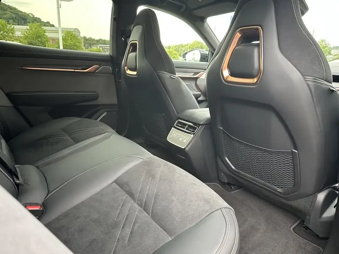 Zeekr 001 - Thumbnail 14