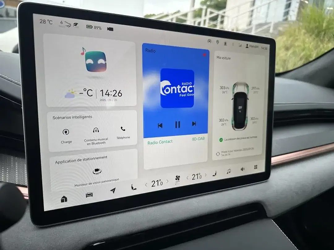 Zeekr 001 - Thumbnail 5