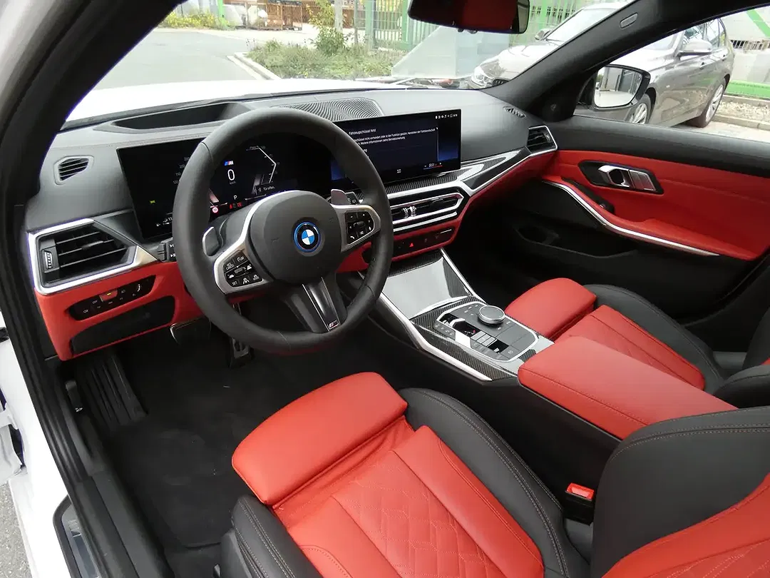 BMW 330 Touring M Sport Pro - Thumbnail 13