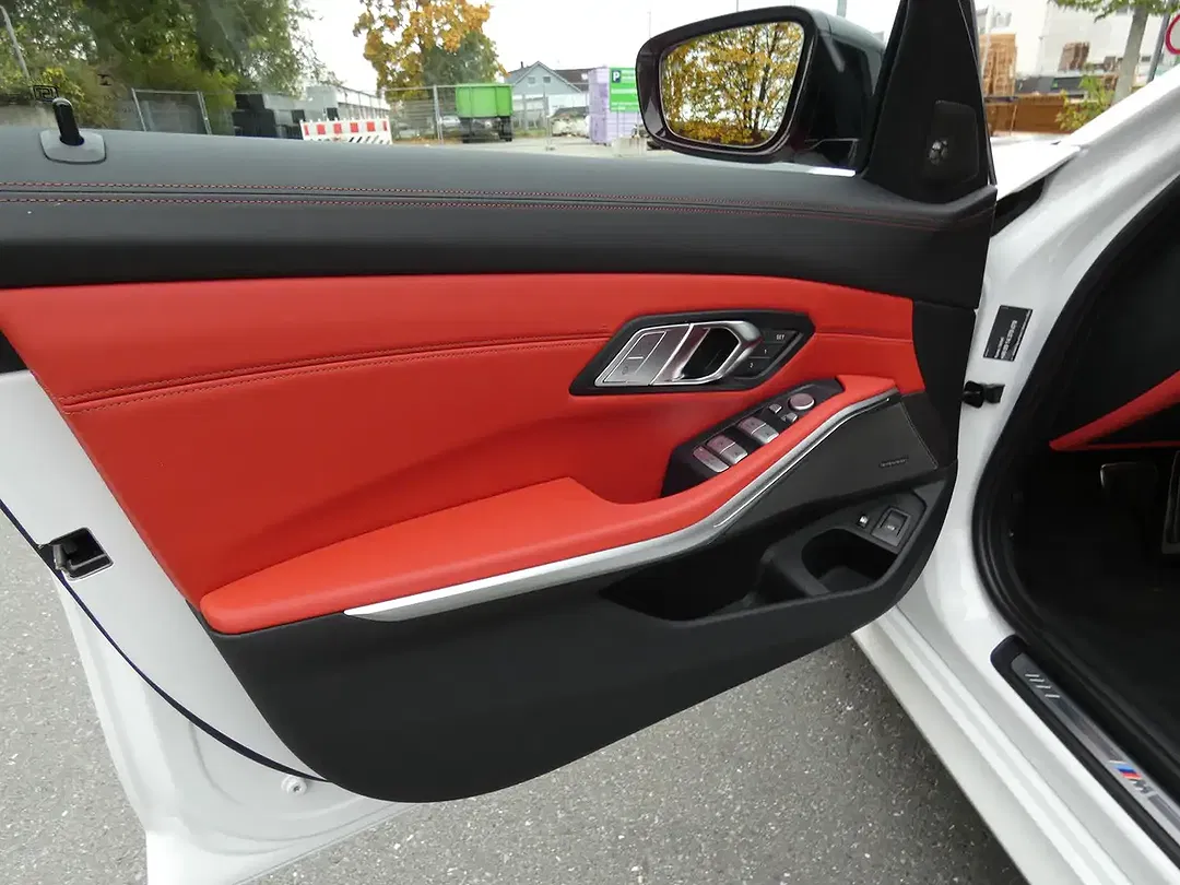 BMW 330 Touring M Sport Pro - Thumbnail 14