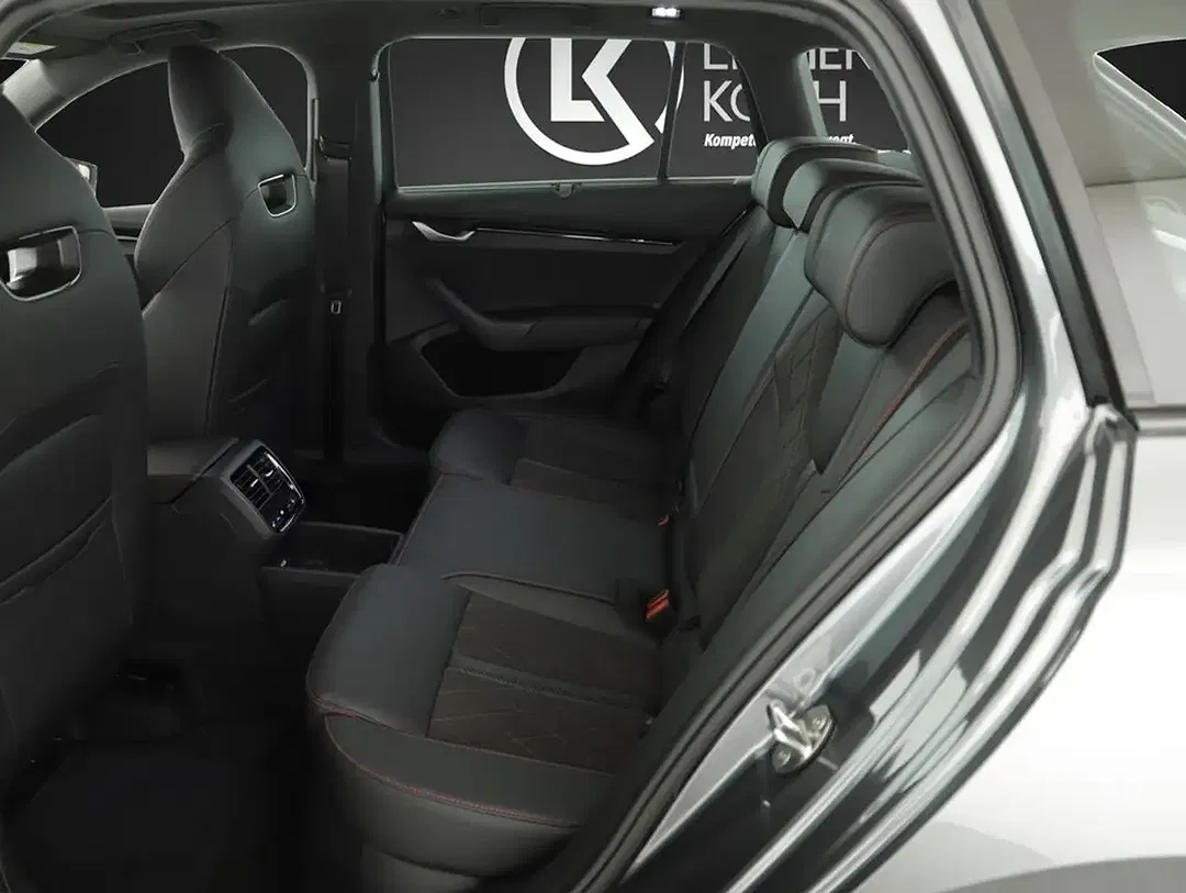 Skoda Octavia vRS Combi - Thumbnail 9