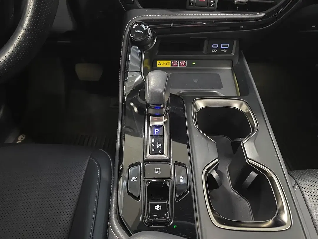 Lexus NX 350h Executive Line - Thumbnail 12