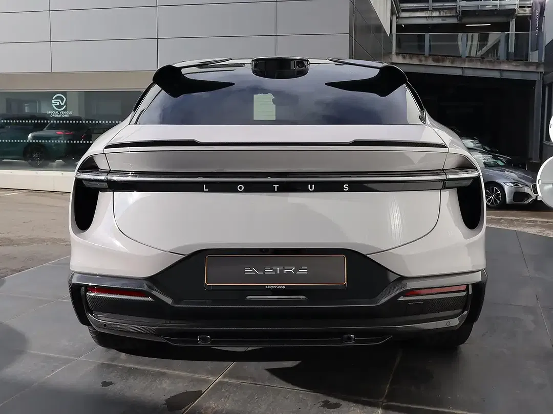 Lotus Eletre R - Thumbnail 4