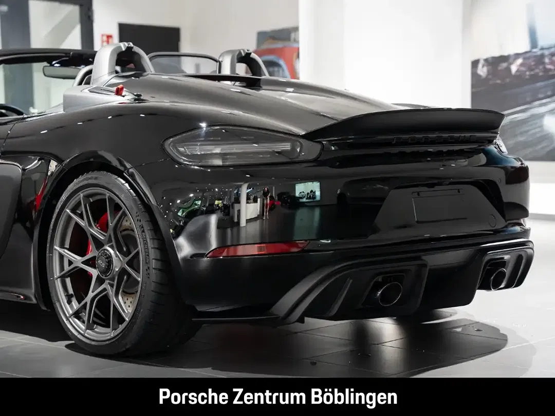Porsche 718 Spyder RS Sport Chrono - Thumbnail 13