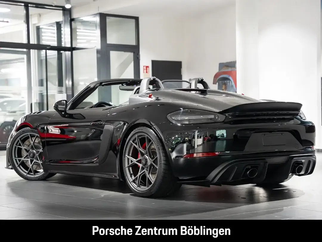 Porsche 718 Spyder RS Sport Chrono - Thumbnail 3