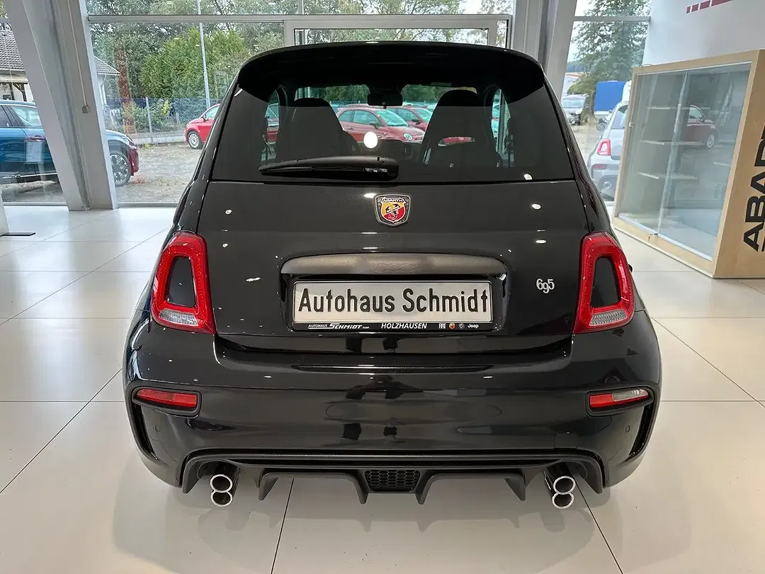 Abarth 695 75th Anniversario - Thumbnail 6