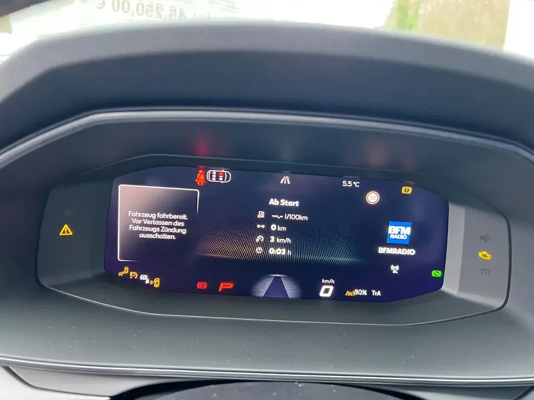 CUPRA Leon 2.0 TSI DSG 4Drive Matrix LED Sportstourer - Thumbnail 10