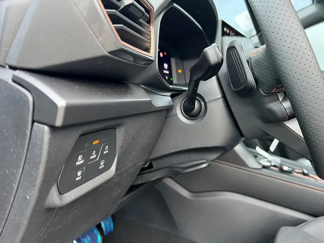 CUPRA Leon 2.0 TSI DSG 4Drive Matrix LED Sportstourer - Thumbnail 12