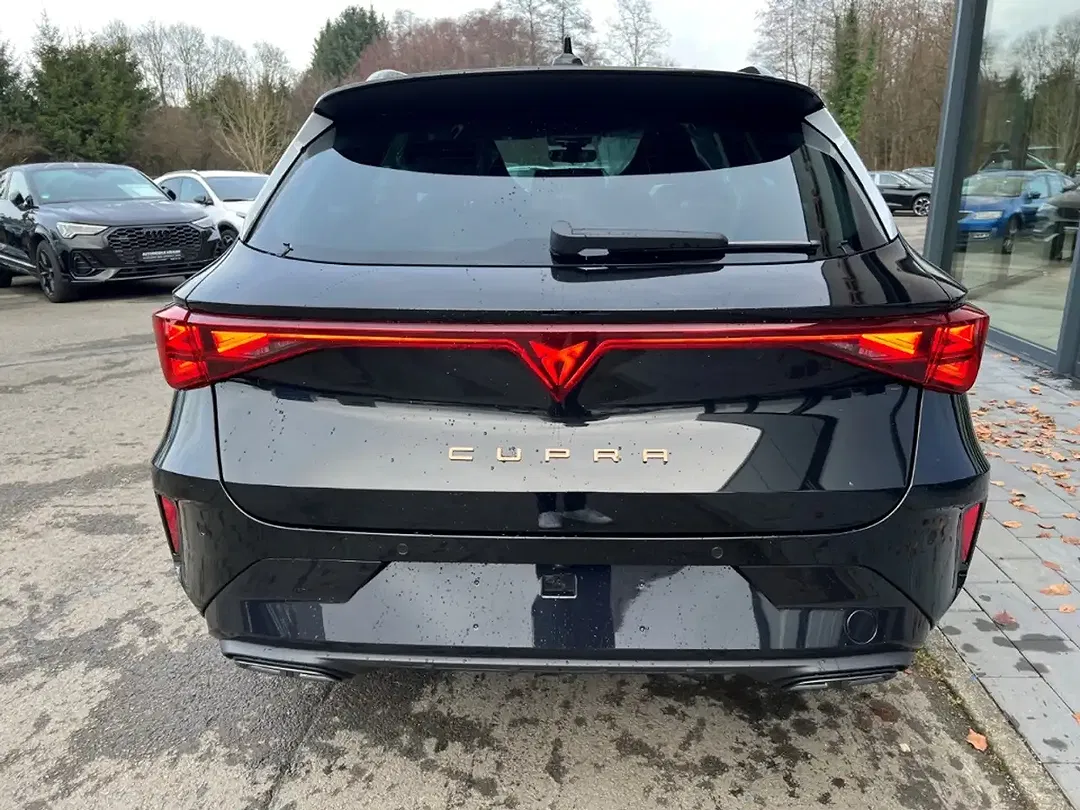 CUPRA Leon 2.0 TSI DSG 4Drive Matrix LED Sportstourer - Thumbnail 5