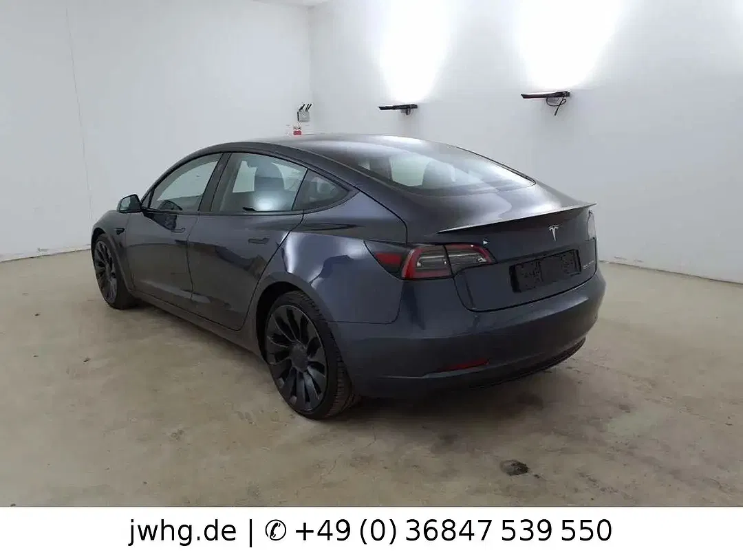 Tesla Model 3 AWD Dual Motor Performance - Thumbnail 3