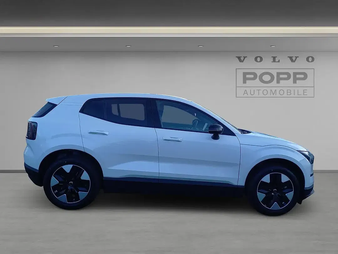 Volvo EX30 Single Motor Plus - Thumbnail 6