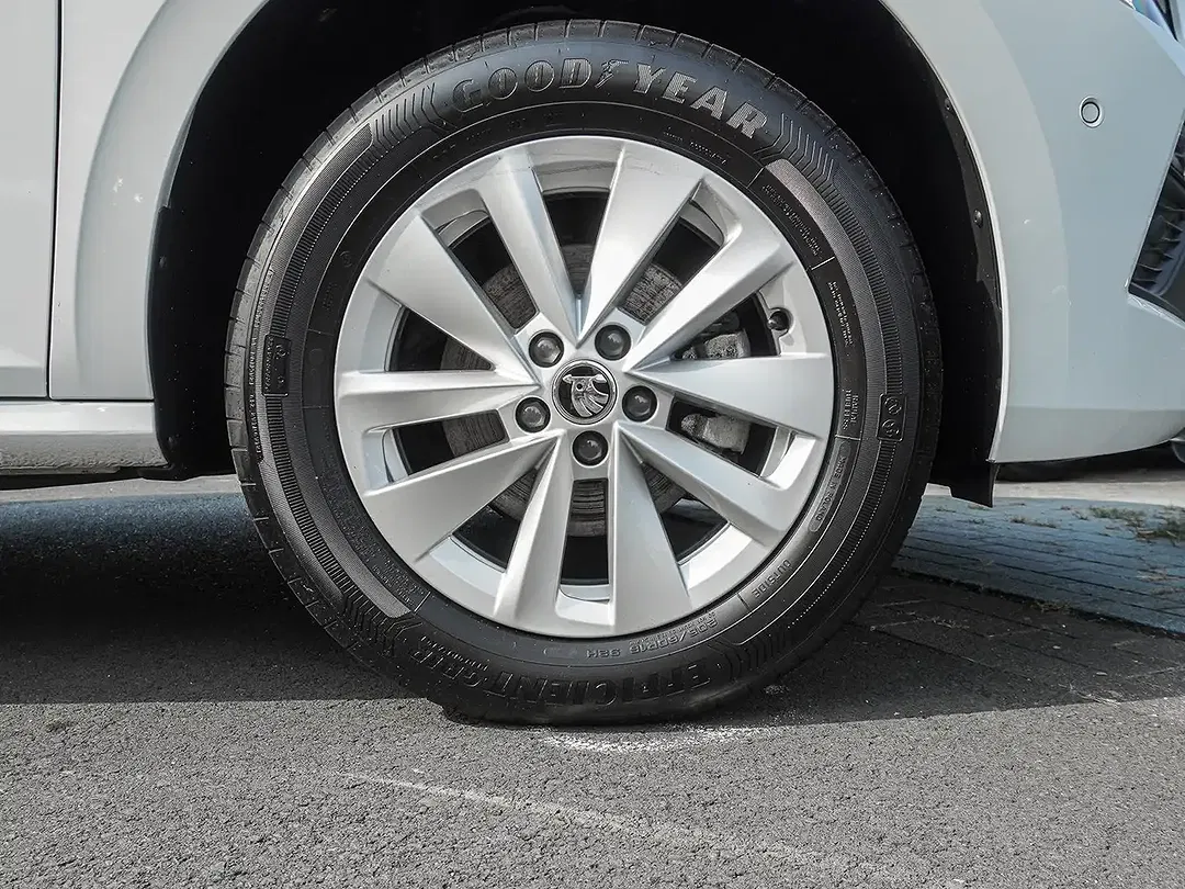 Skoda Kamiq 1.0 TSI DSG Selection - Thumbnail 6