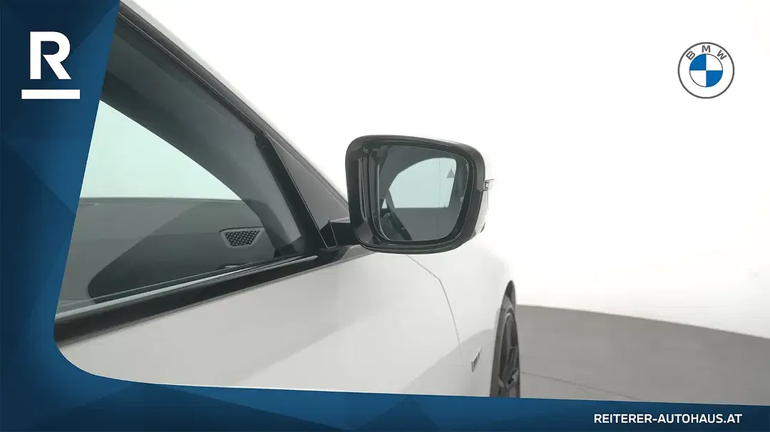 BMW 330 xDrive - Thumbnail 32