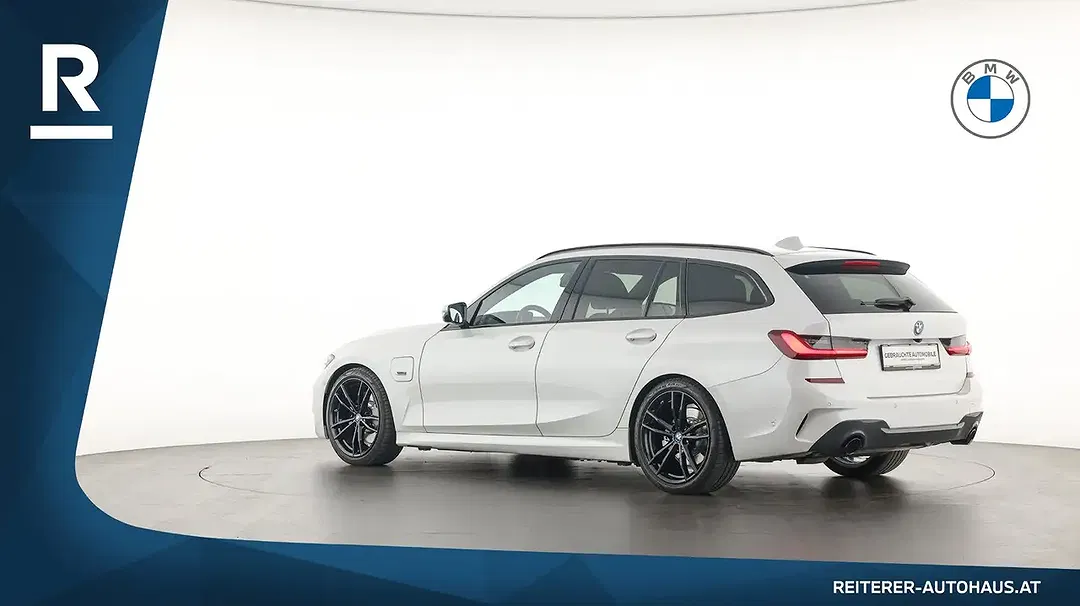 BMW 330 xDrive - Thumbnail 5