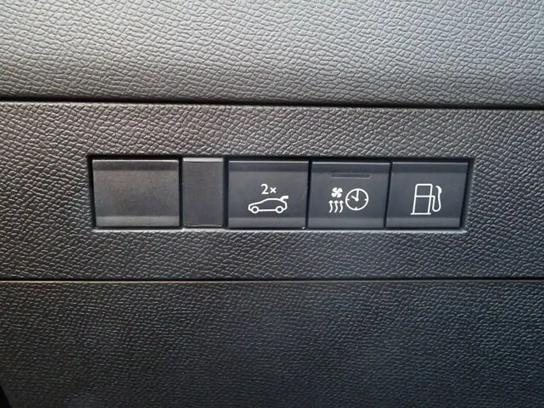 Opel Astra PHEV Ultimate - Thumbnail 10