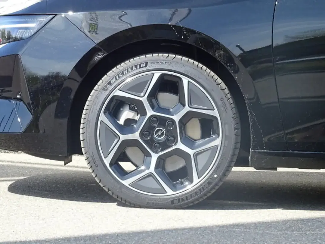Opel Astra PHEV Ultimate - Thumbnail 5