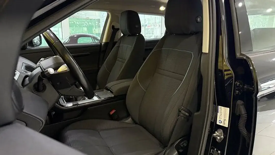 Land Rover Range Rover Evoque - Thumbnail 11